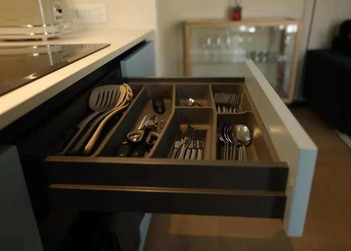 Piazza Del - Cecilia Como