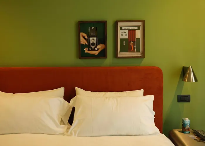 Piazza Del - Cecilia Como